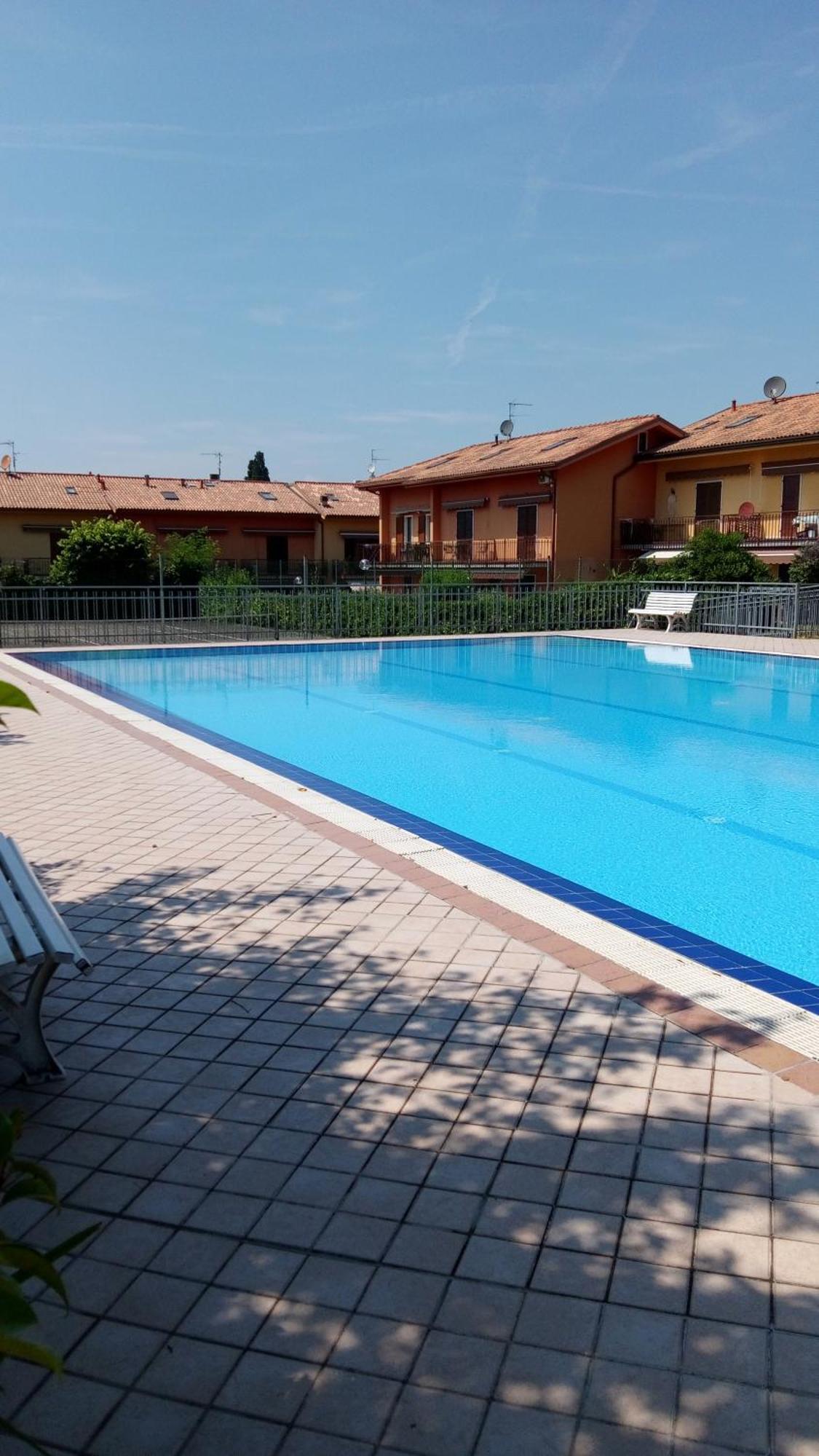 Casa Viola Lazise Lago E Relax! Екстер'єр фото